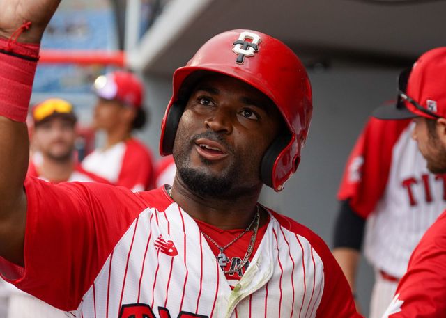 Titans Hold Off ValleyCats, Take Opener